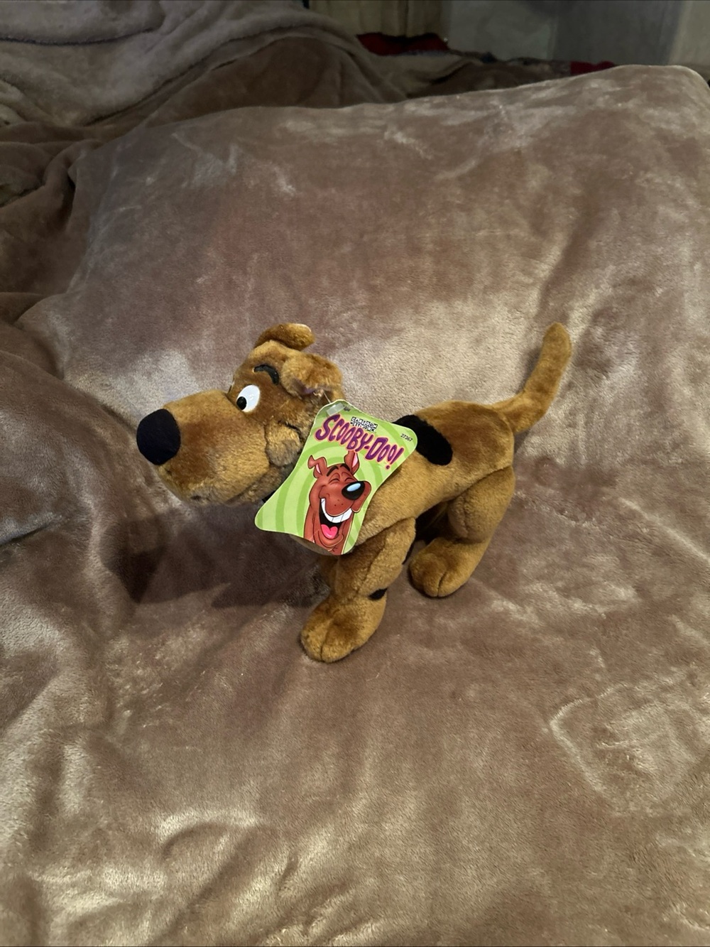 Cartoon Network Poseable Scooby-Doo Medium Plush Stuffed Animal Dog with Tag